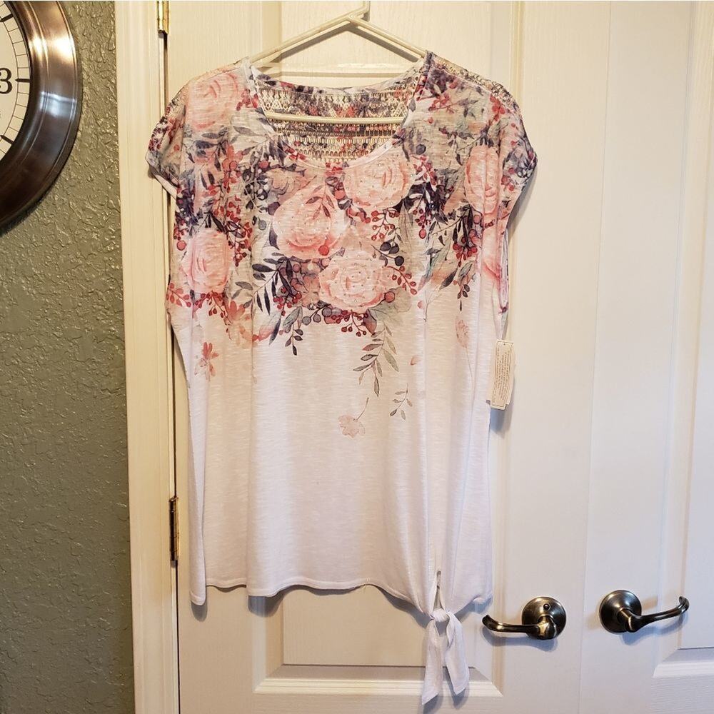 GORGEOUS floral watercolor beaded tied waist‎ shirt size XL new